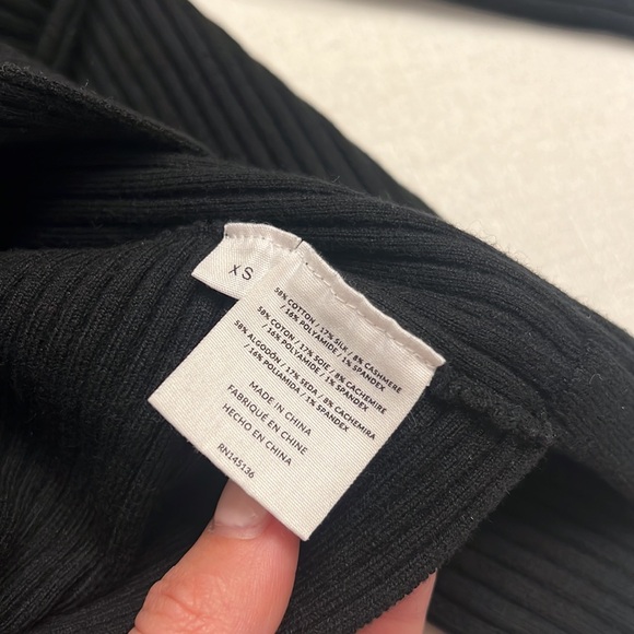 NWT NAADAM Twist back short sleeve top with open back - Picture 6 of 6